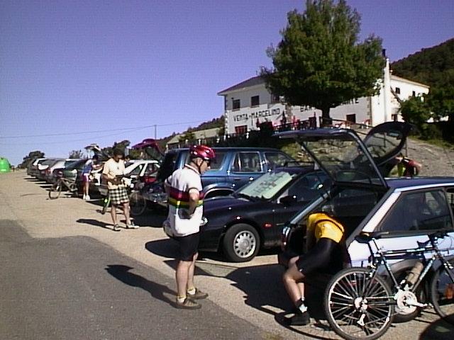 cotos2.jpg (61792 bytes)